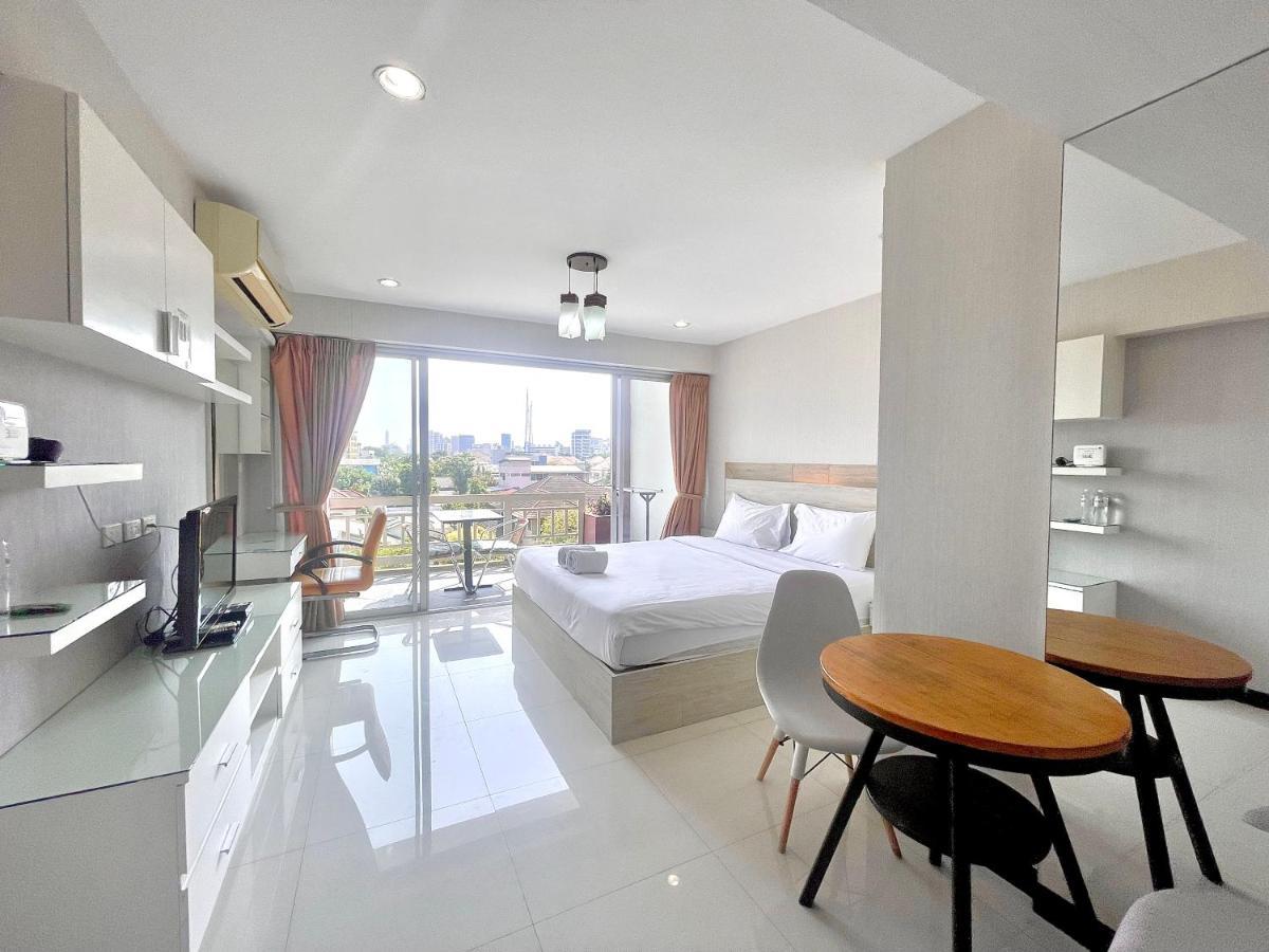 Baan Sabai Rama IV Apartment Bangkok Esterno foto