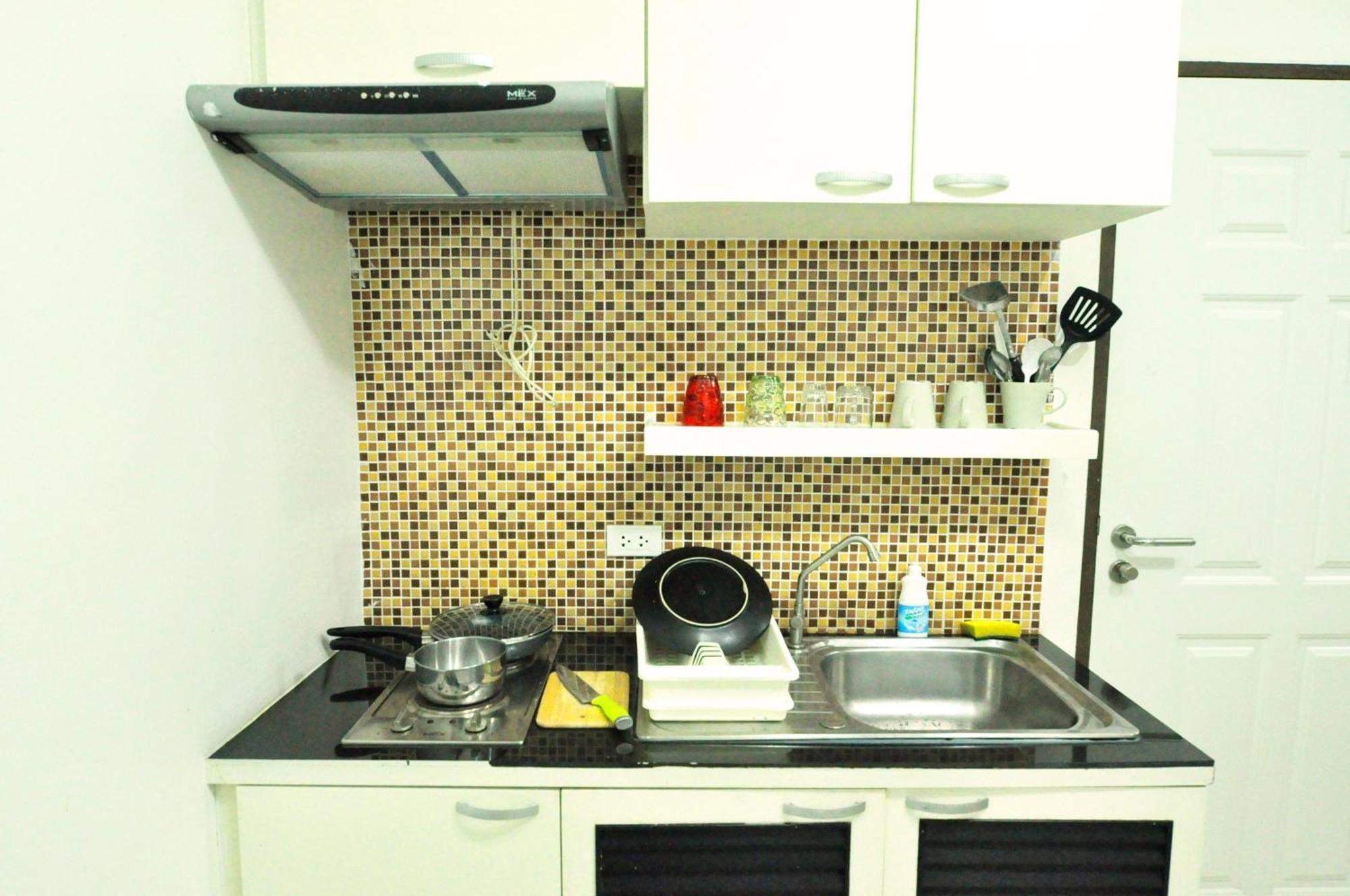 Baan Sabai Rama IV Apartment Bangkok Esterno foto