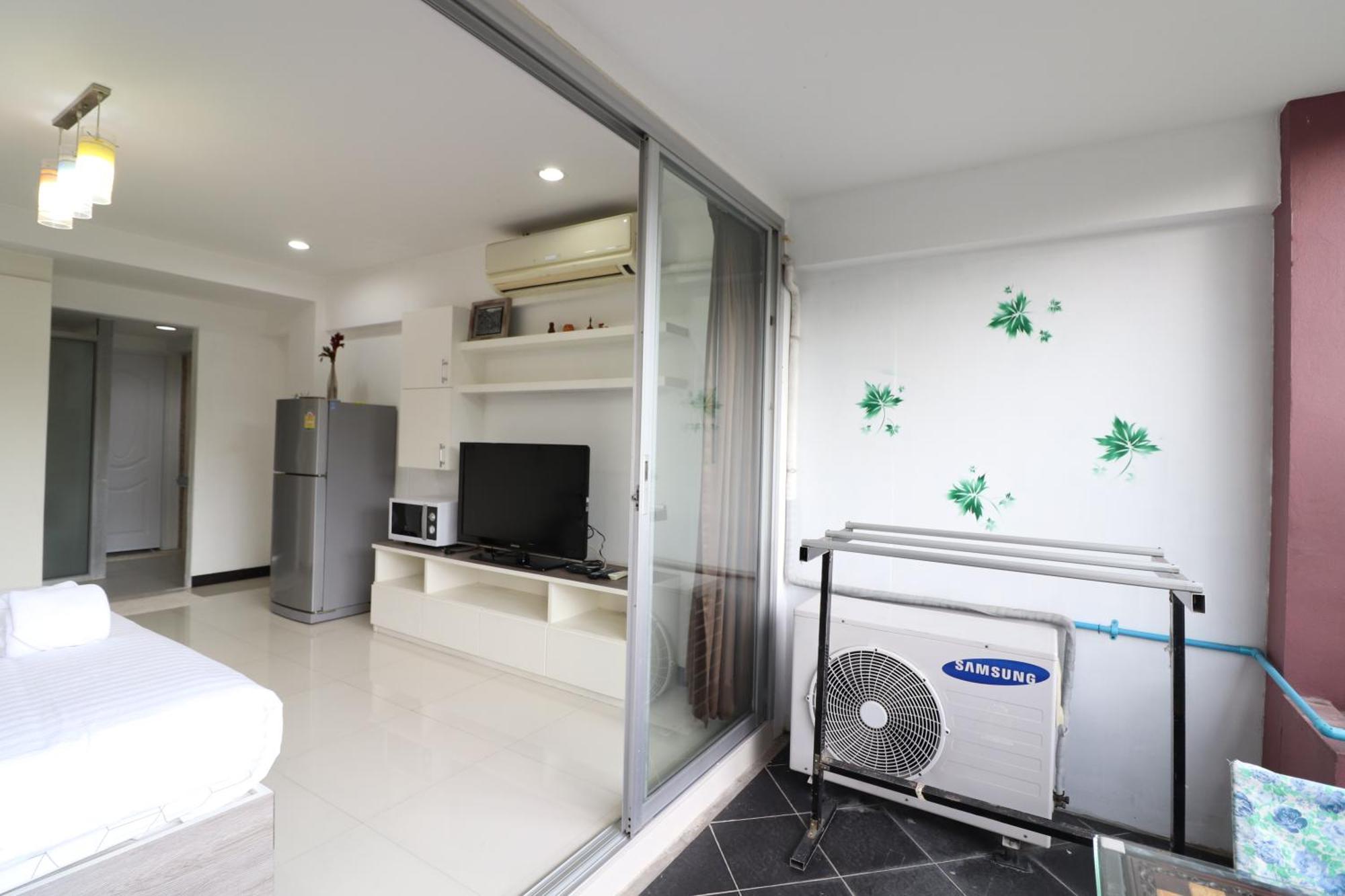 Baan Sabai Rama IV Apartment Bangkok Esterno foto