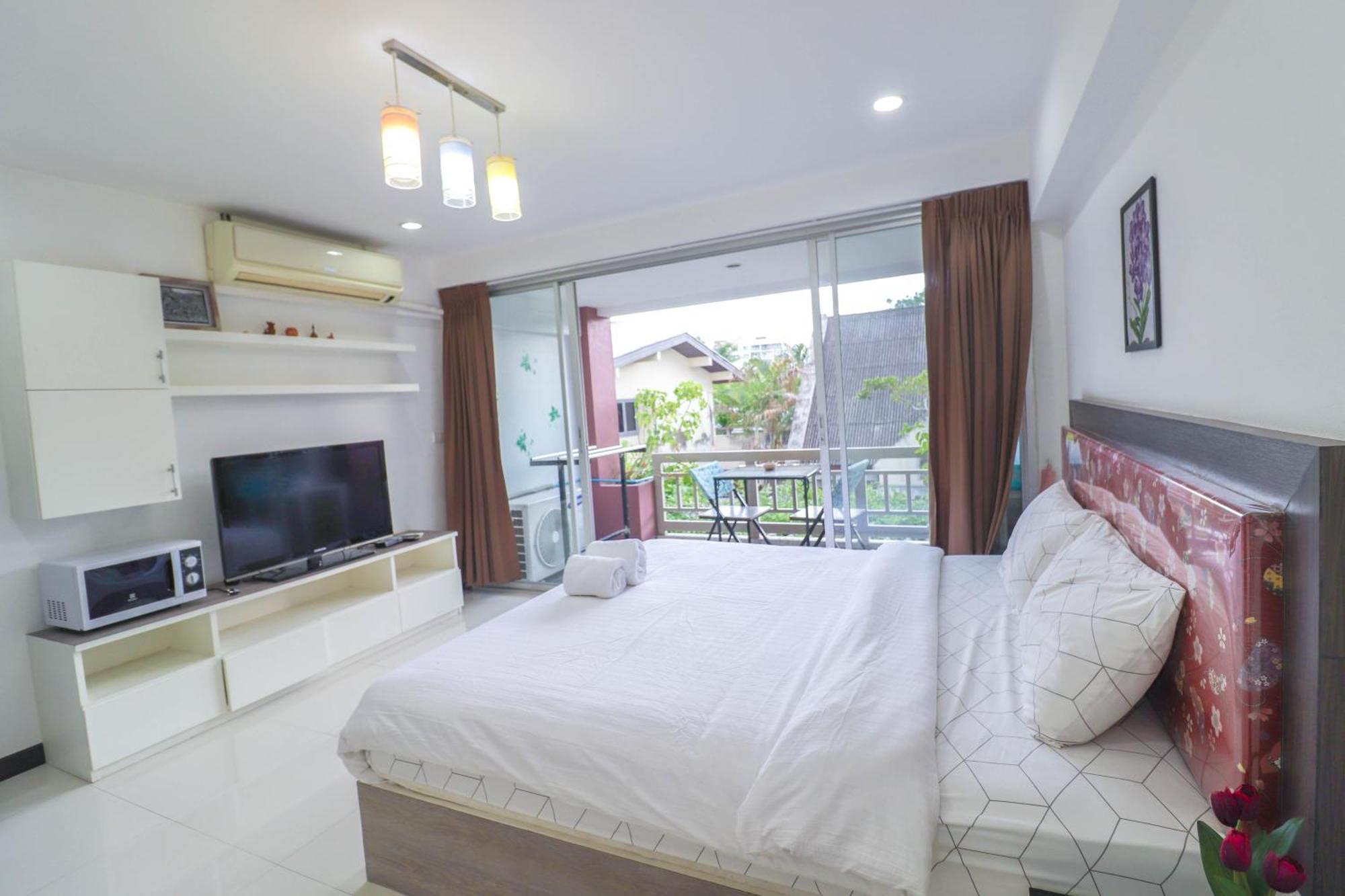 Baan Sabai Rama IV Apartment Bangkok Esterno foto