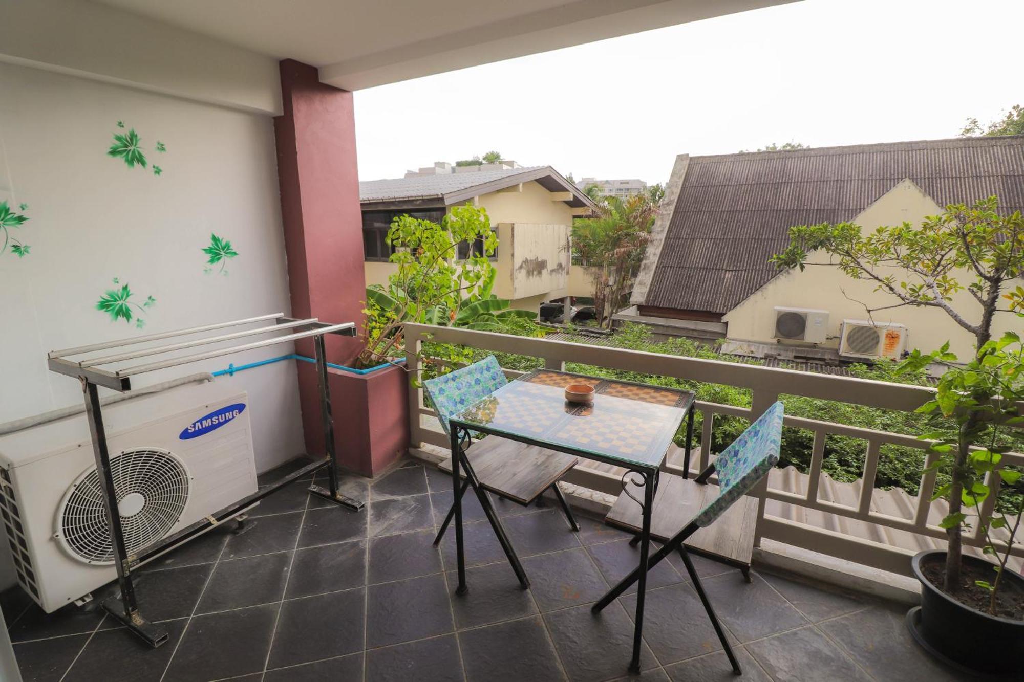 Baan Sabai Rama IV Apartment Bangkok Esterno foto